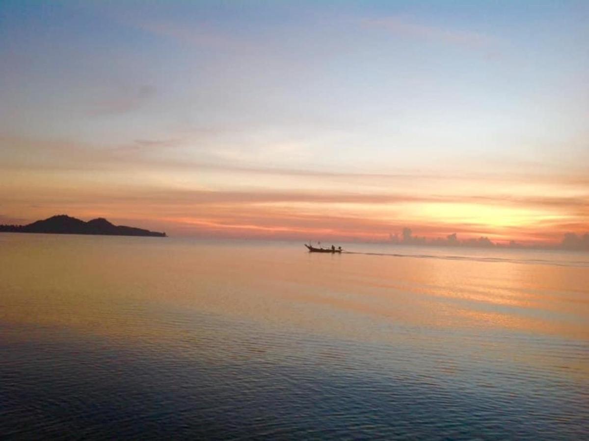 Hotel Ban Tawansongfa Lang Suan Exteriér fotografie