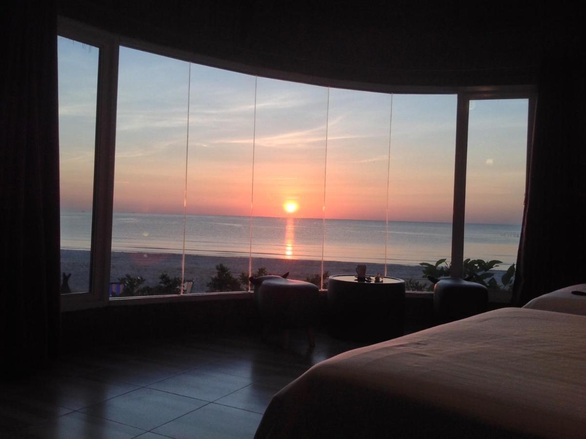 Hotel Ban Tawansongfa Lang Suan Exteriér fotografie